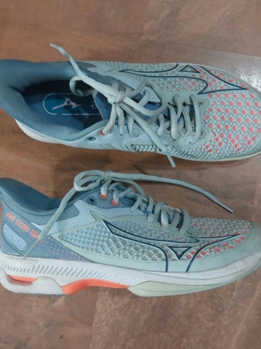 Mizuno Light Blue and Coral Athletic Running Tennis/ Pickle Ball Shoes